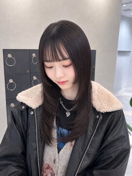 ザザ シンジュク(ZA/ZA shinjuku) 抜け感レイヤーデザイン
