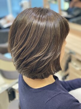 アッシュ 永福町店(Ash) ふんわりレイヤーボブ