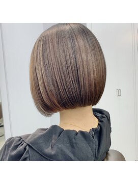 ロンプ(romp) 首を綺麗に見せる前下がりボブ 【romp恵比寿】【Satoru】