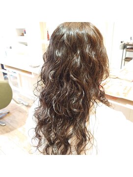 エメ(Aimer h-air) ウェーブパーマ