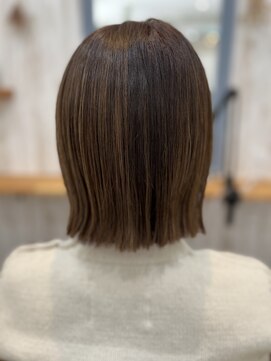 ルヴェール 茜部店(Le Vert) 切りっぱなしミニボブ♪