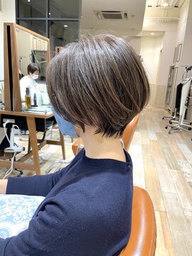 ネオリーブエム(Neolive em;) 大人気☆くびれショートスタイル☆30代40代50代