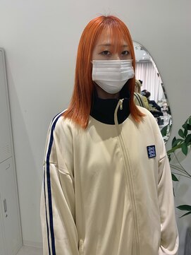 ジーナ 福岡天神(Zina) ビビットオレンジ