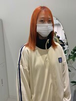 ジーナ 福岡天神(Zina) ビビットオレンジ