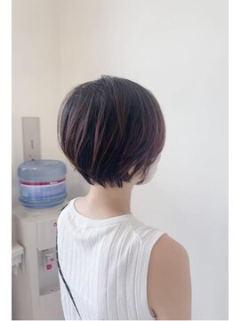 ケンジサナンド(KENJE Sanando) 前髪なし丸みショート