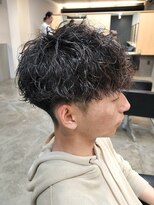 ニアウ 伊勢崎連取店(Niau)&nbsp;刈り上げショートマッシュ波巻きツイストスパイラルパーマメンズ