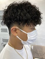 フィフス 栄(fifth)&nbsp;ツイストスパイラルパーマツーブロックツイストパーマフェード