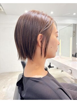 ケンジ 横浜(KENJE) ミニボブ/スリークボブ/白髪ぼかしハイライト/グレージュ