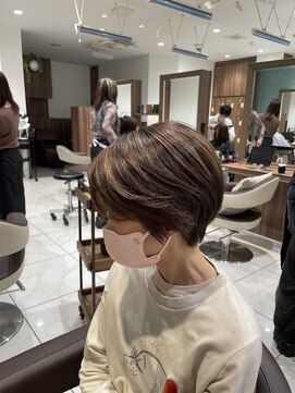 アッシュ 茗荷谷店(Ash) 白髪ぼかしハイライト