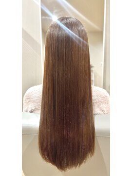 ミニマル(MINIMAL) 極上ツヤ髪ストレート＋美髪トリートメント＋カット