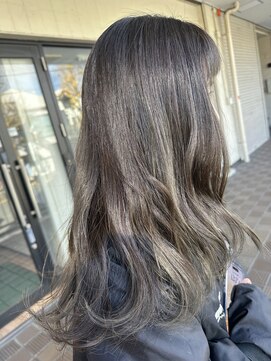 ヌビア 青葉台(NUBIA) 重めセミロング×ハイライト【青葉台】