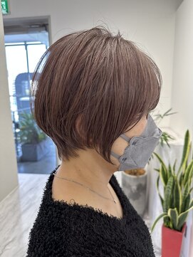 エレ 博多(ere) 大人美人ショート/レイヤーカット/白髪ぼかし/博多