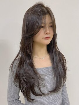 ハーフアンドハーフ(HALF and HALF) ロング/レイヤー/髪質改善/艶髪/地毛風ストレート