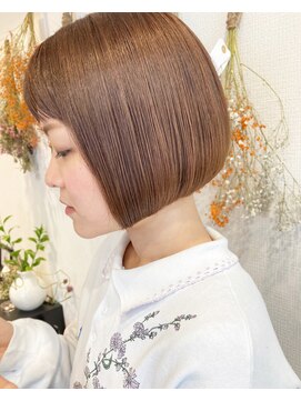 トマ(TOMA) パツっとボブ