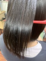 リアナ(RIANA)&nbsp;髪質改善ストレート＋カラー