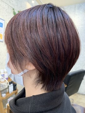 クラク 羽根木店(kuraku) 襟足スッキリレッドショートスタイル