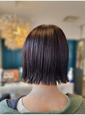 アゴライン×切りっぱなしボブ