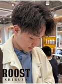 ツイストスパイラルパーマ×アップバングヘア