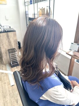 ハーツ(Heart's) 白髪ぼかしハイライト脱白髪染めカラー似合わせカット大人ミディ