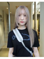 シキ 渋谷(siki)&nbsp;ベージュカラー/ブリーチなしダブルカラー/赤 み消し/渋谷/原宿