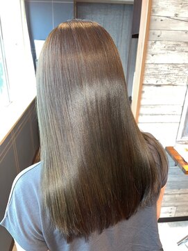 エスト(est) 髪質改善/新宿/西新宿/トリートメント/白髪染め/白髪ぼかし