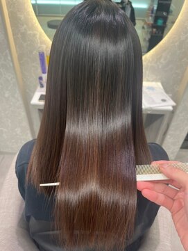 ラナ カスガイ(Lana KASUGAI) 黒髪/ボブルフ/ネビージュ/小顔/ワンレン/春日井/髪質改善/前髪