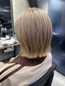 シェリール(CHERiR) CHERiR藤木（抜きっぱなし風ブロンド×外はねボブ）