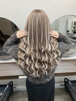 エミーバイモアムー(Emmie byMoremuu)&nbsp;【埼玉YU-TA ギャルスタイル】