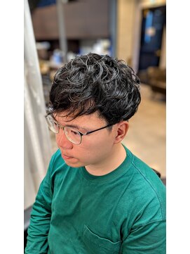 オモテサンドウ バーバー(OMOTESANDO BARBER) ナチュラルパーマツーブロック