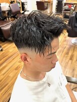 ヘアスタジオ ロメオ(hair studio Romeo)&nbsp;ツイスパフェードアップバングスキンフェード