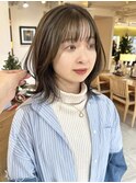 オリーブベージュくびれはねミディアムレイヤー