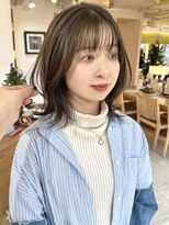 ビーチ(BEACH)&nbsp;オリーブベージュくびれはねミディアムレイヤー