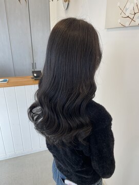 ジジ チーク 栃木(Gigi cheek) アッシュグレージュ