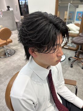 ジュネス 奈良橿原(Jeunesse) 今にも飛び立ちそうなフェザーショートスタイル