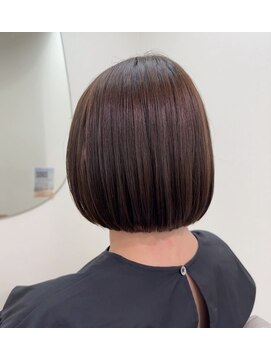 ネウィ 広島(newi) ボブ × オリーブベージュ