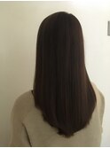 エイジングヘアケアの為の各種メニューが有り。ご相談ください。