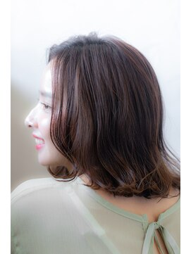 エルフォ(elfo) 【elfo】前髪なしでも大きめカールでふんわりボブ！！