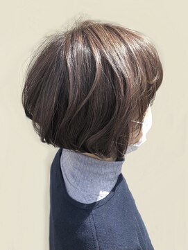 ドゥ スタイル 三国ヶ丘店(Duex Style) 【明るい白髪染め】ブリーチハイライト×透明感ヌーディベージュ