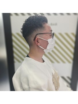 バーバーバー 都賀(BARBER-BAR) フェードパーマ