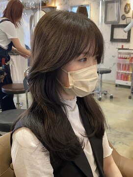 サンバイセライロ 千葉(SAN. by celilo) オリーブベージュ×くびれヘア【佐藤詩門】