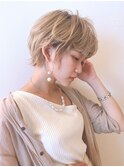 ハイトーンシアベージュ×ショート[大人可愛い 20代 30代 40代]