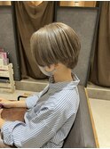くすみベージュでハンサムショート【kum川越】