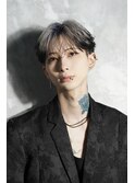 韓国ヘア×ホワイトカラー×デザインカラー
