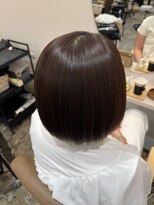 ユッカ 梅田(YUCCA)&nbsp;【 YUCCA 】大人可愛い20代30代40代 ミディアム/切りっぱなし