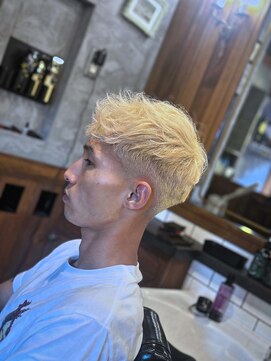 サワーズ(Barber SAWAS) ローフェード マッシュ
