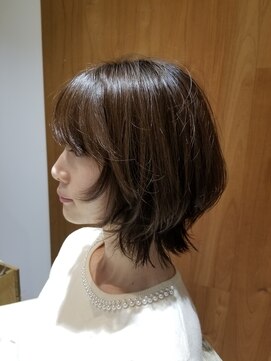 ヘアリゾート粋 リマ 銀座店(lima) 大人ウルフヘア×外国人風グレージュハイライト【粋lima銀座店】