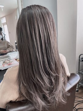 ヘアーアンドメイク カナン(HAIR&MAKE CANAAN) バレイヤージュで作るシアーな立体感＆透明感