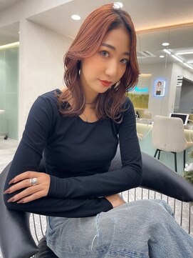 ロンド マーレ 天神大名店(Lond mare) 2023 福岡で可愛いレイヤーカット ロングヘア 韓国黒髪カラー