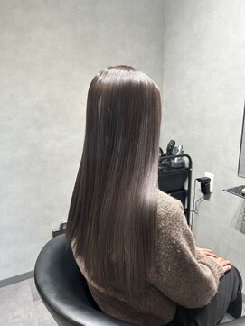 アクロマティック(Achromatic) アッシュグレージュ