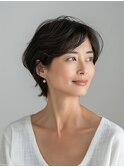 50代の横顔を美しくする上品ショート